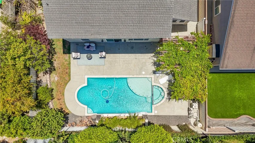 962 Begonia Avenue, Costa Mesa, California 92626
