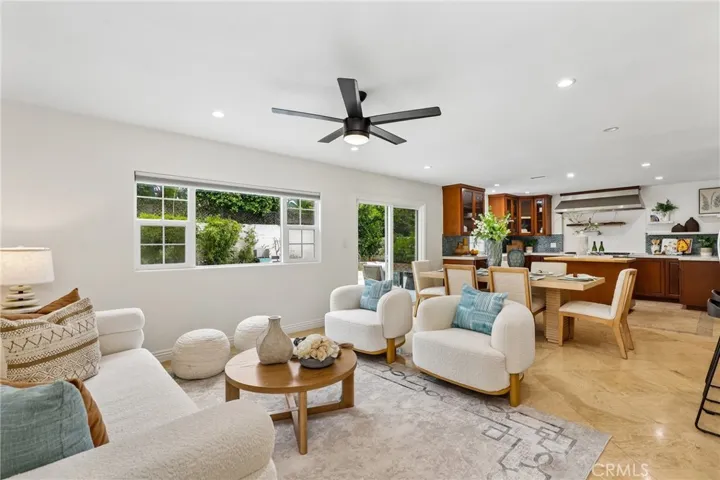 962 Begonia Avenue, Costa Mesa, California 92626