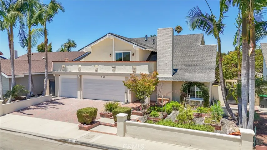 962 Begonia Avenue, Costa Mesa, California 92626