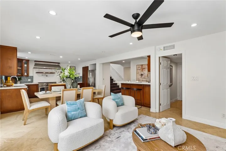 962 Begonia Avenue, Costa Mesa, California 92626