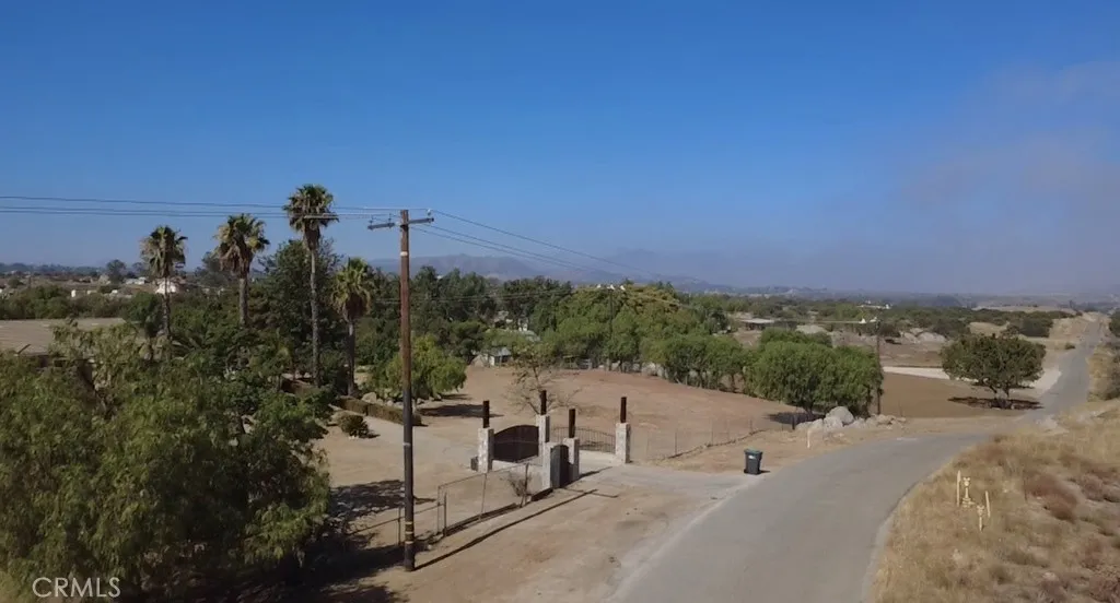 18365 Idaleona, Perris, California 92570 — photo 5