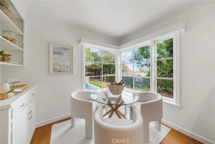 Dining area in kitchen