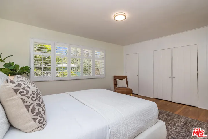 5383 Village, Los Angeles, California 90016
