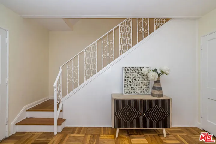 5383 Village, Los Angeles, California 90016