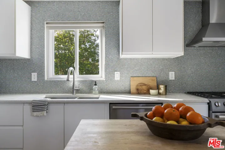 4566 Toland Way, Los Angeles, California 90041
