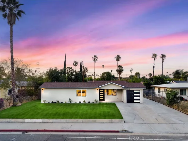 5571 Central Avenue, Riverside, California 92504