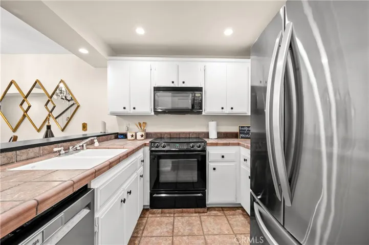 Appliances included