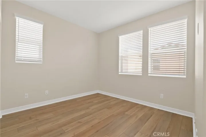 Second bedroom - natural