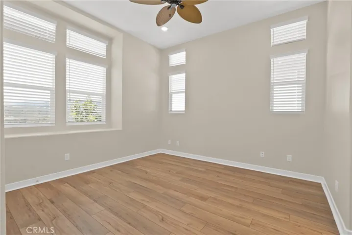Primary bedroom - natural