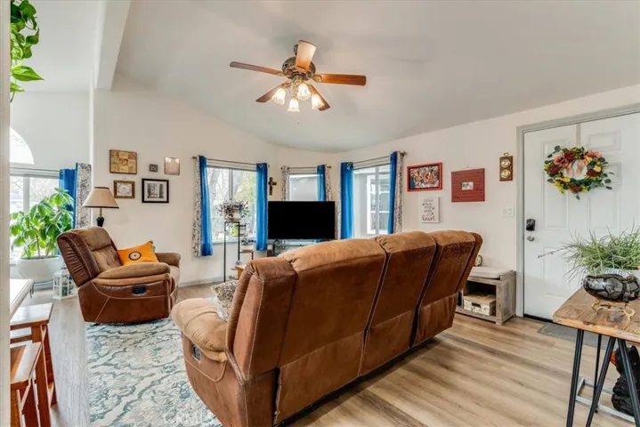 51 Quinta Court, Paso Robles, California 93446