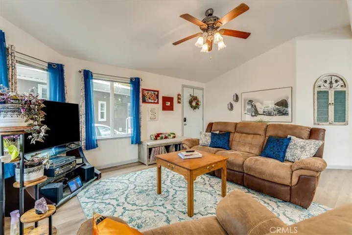51 Quinta Court, Paso Robles, California 93446