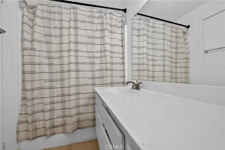 secondary bathroom