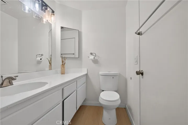 secondary bathroom