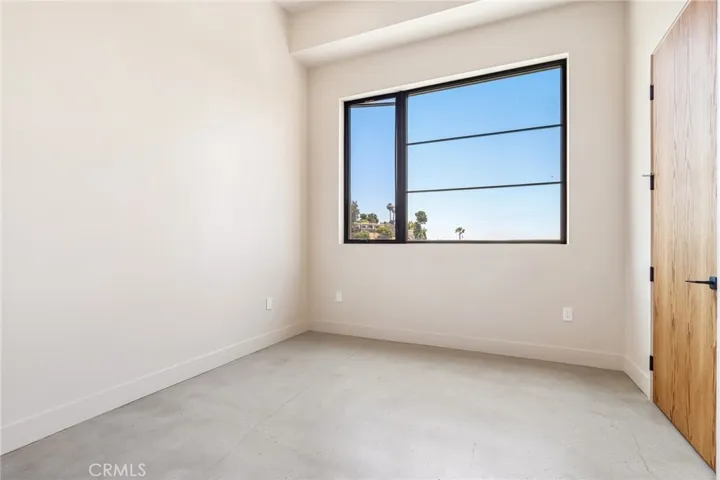 8504 Outland View Drive, Sun Valley, California 91352