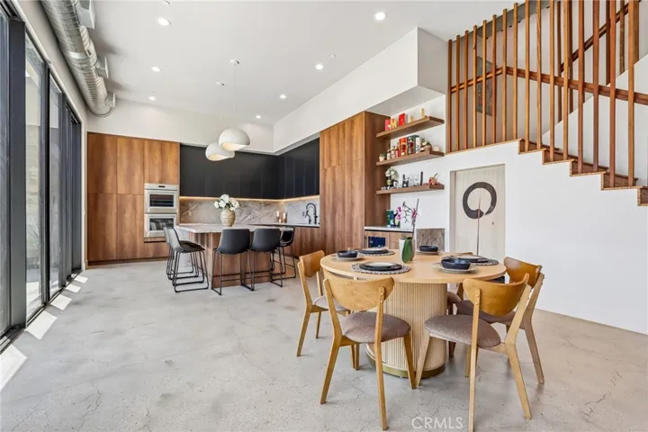 8504 Outland View Drive, Sun Valley, California 91352