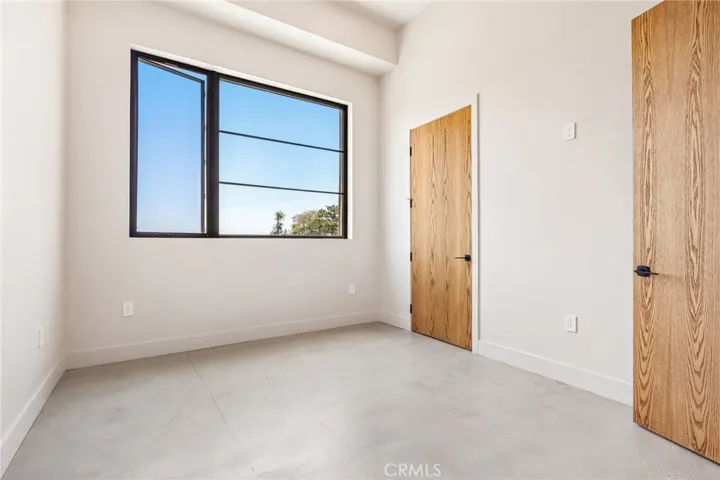 8504 Outland View Drive, Sun Valley, California 91352