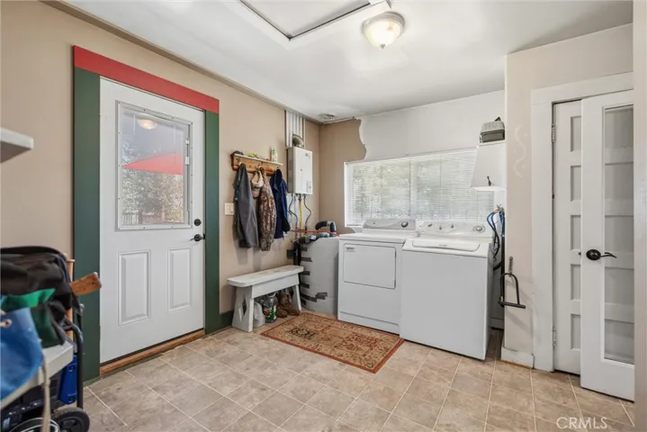 104 Elm, Westwood, California 96137