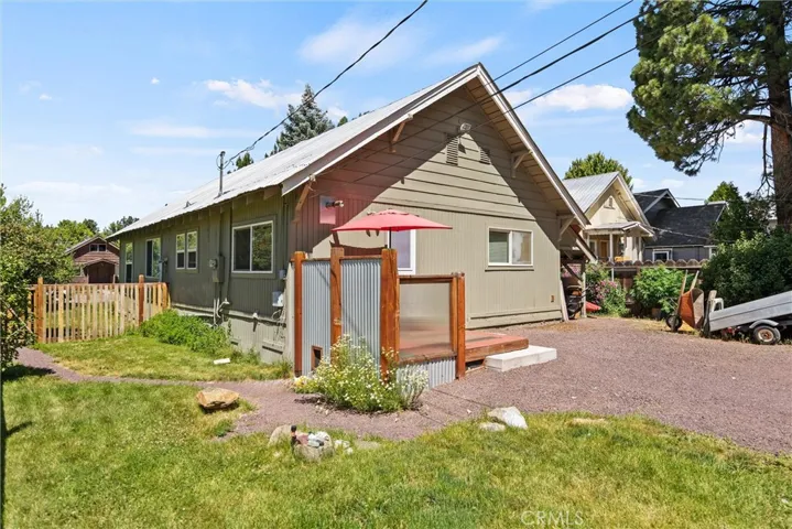 104 Elm, Westwood, California 96137