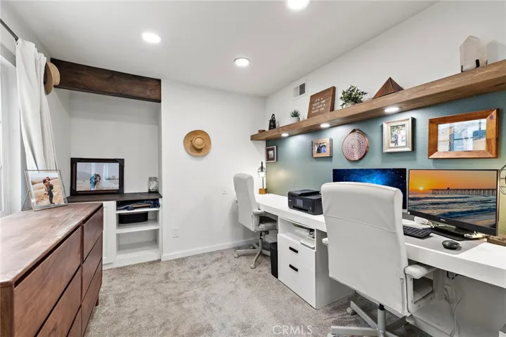 21155 Larchmont, Lake Forest, California 92630