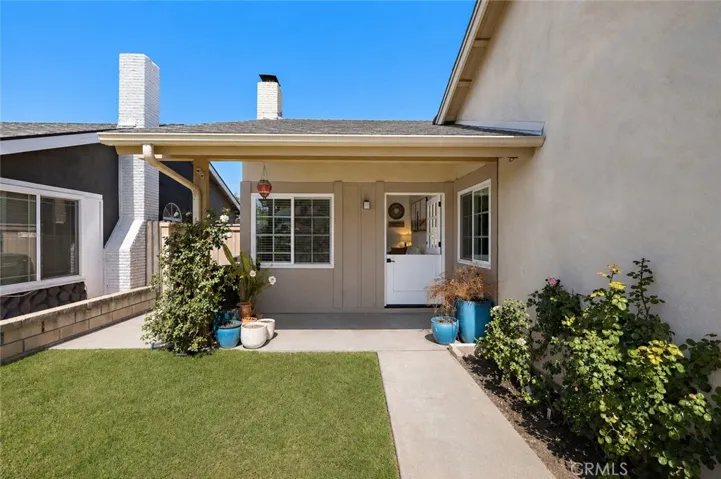 21155 Larchmont, Lake Forest, California 92630