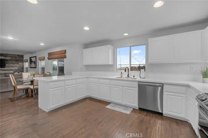 3547 Hawthorne Drive, Corona, California 92881
