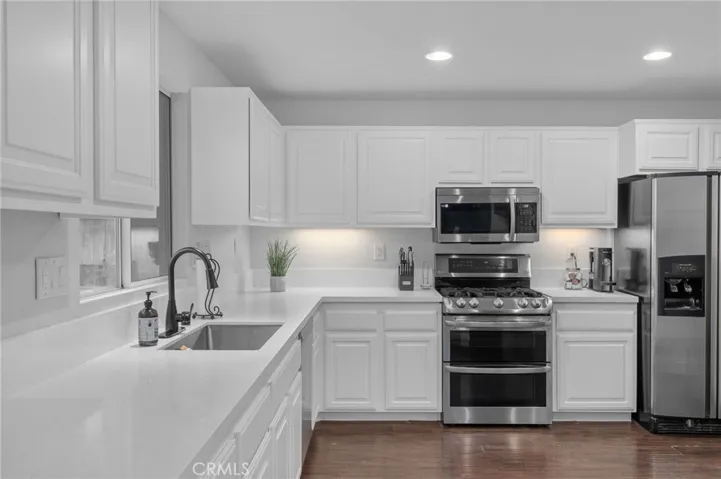 3547 Hawthorne Drive, Corona, California 92881