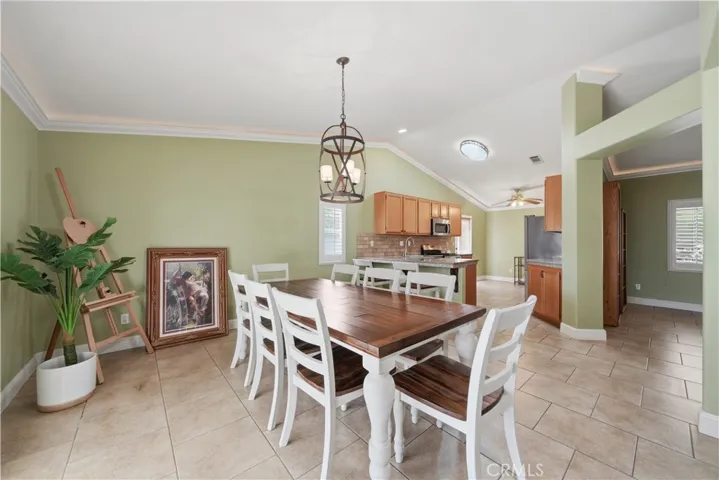 1936 Medoc, San Jacinto, California 92583