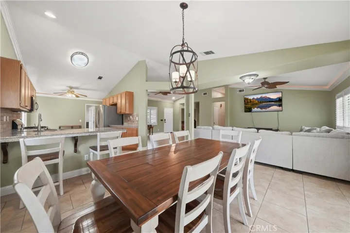 1936 Medoc, San Jacinto, California 92583