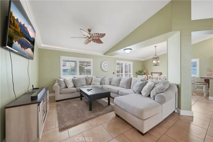 1936 Medoc, San Jacinto, California 92583