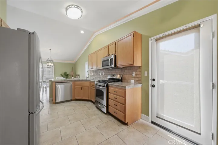 1936 Medoc, San Jacinto, California 92583