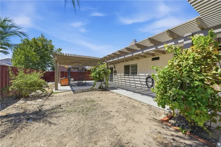 1936 Medoc, San Jacinto, California 92583