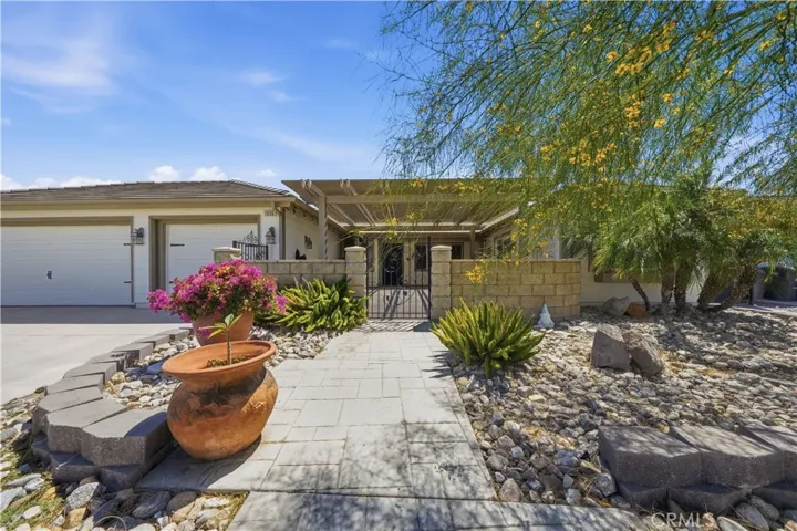 1936 Medoc, San Jacinto, California 92583