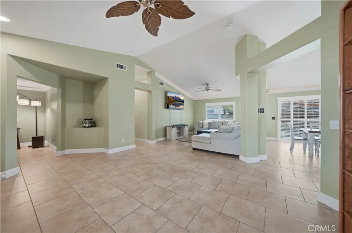 1936 Medoc, San Jacinto, California 92583
