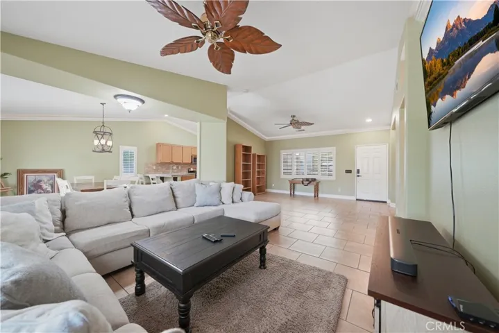 1936 Medoc, San Jacinto, California 92583