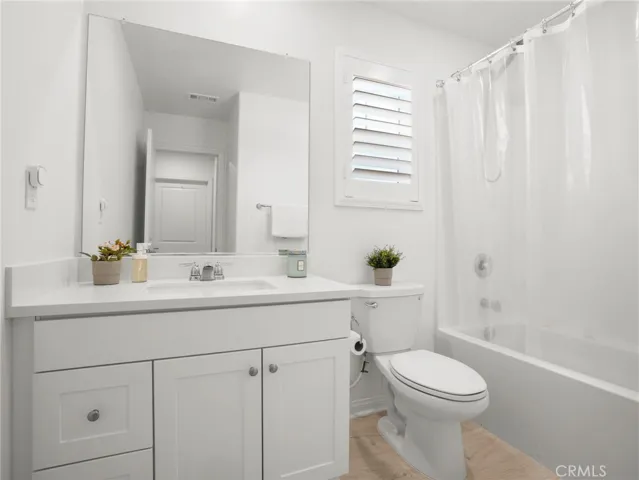 Upstairs Bathroom