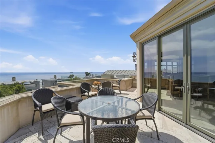301 28th Street A, Manhattan Beach, California 90266