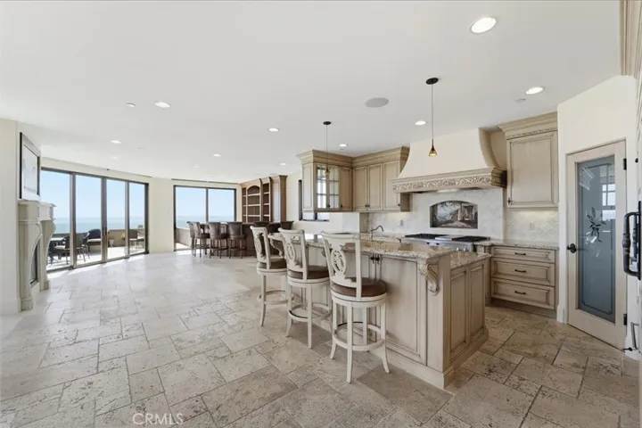 301 28th Street A, Manhattan Beach, California 90266