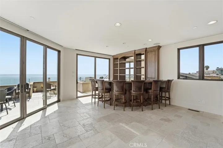 301 28th Street A, Manhattan Beach, California 90266