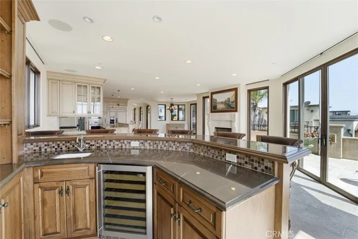 301 28th Street A, Manhattan Beach, California 90266