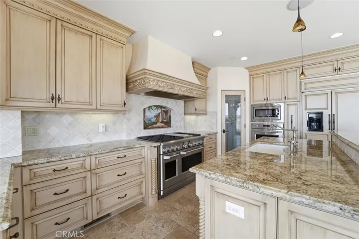 301 28th Street A, Manhattan Beach, California 90266