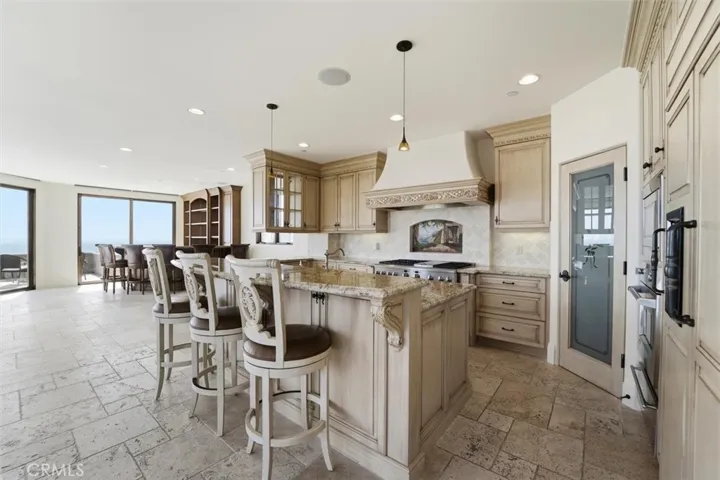 301 28th Street A, Manhattan Beach, California 90266