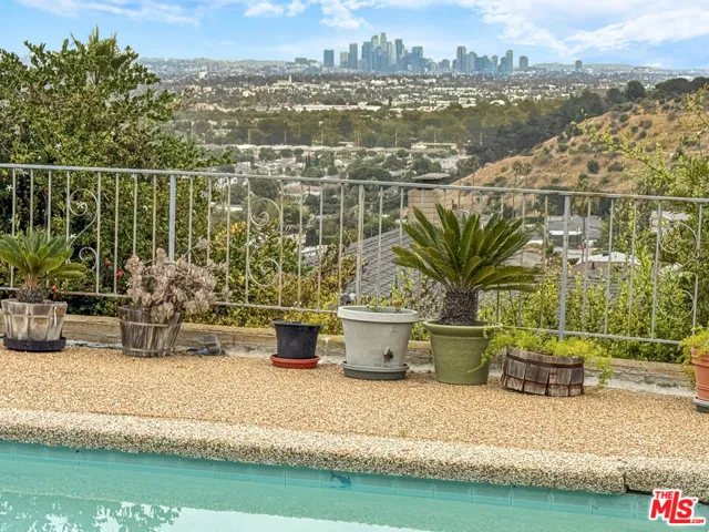 6021 Wright Terrace, Culver City, California 90232