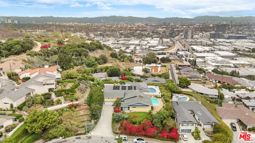6021 Wright Terrace, Culver City, California 90232