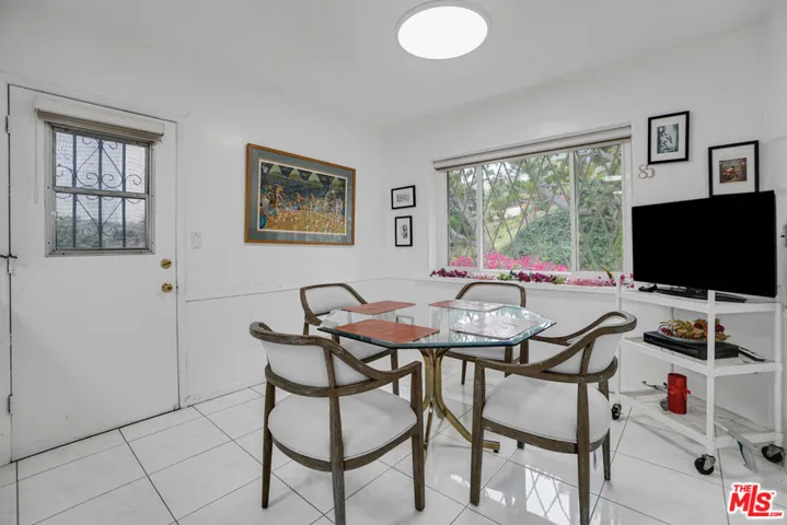 6021 Wright Terrace, Culver City, California 90232