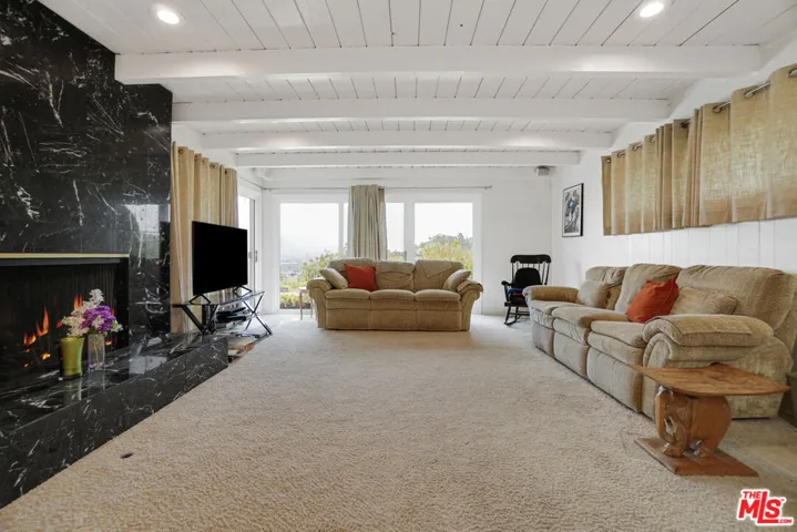 6021 Wright Terrace, Culver City, California 90232