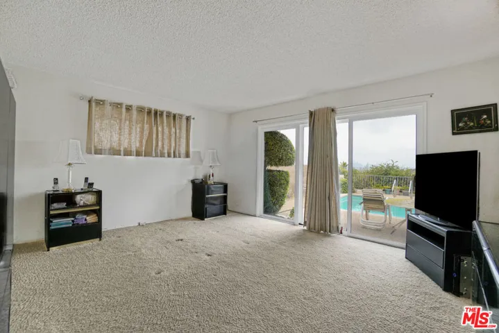 6021 Wright Terrace, Culver City, California 90232