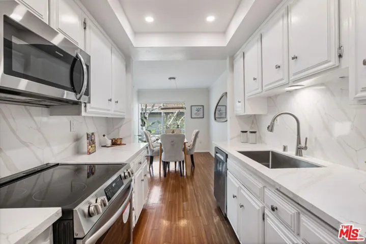 11965 Gorham Avenue 503, Los Angeles, California 90049