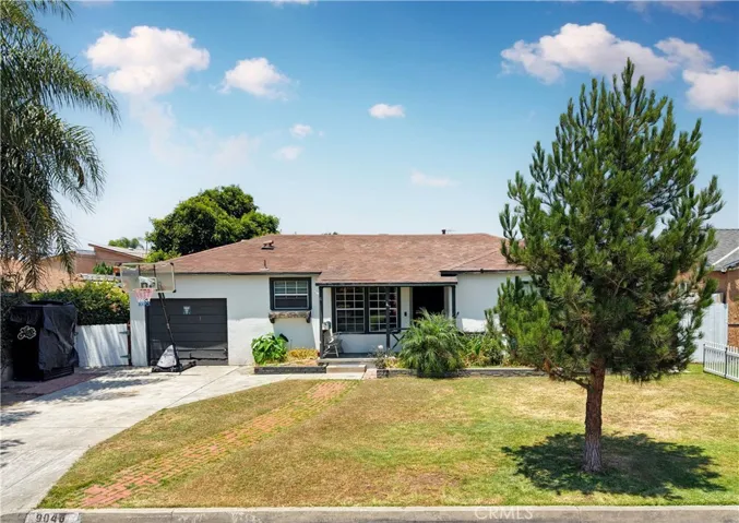 9049 Lemoran Avenue, Downey, California 90240