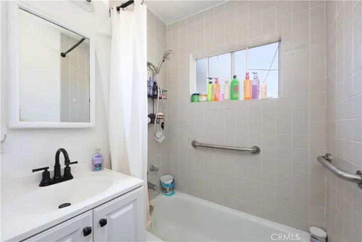 9049 Lemoran Avenue, Downey, California 90240