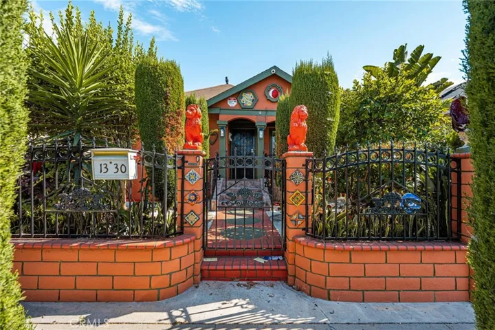 1330 E 33rd, Los Angeles, California 90011